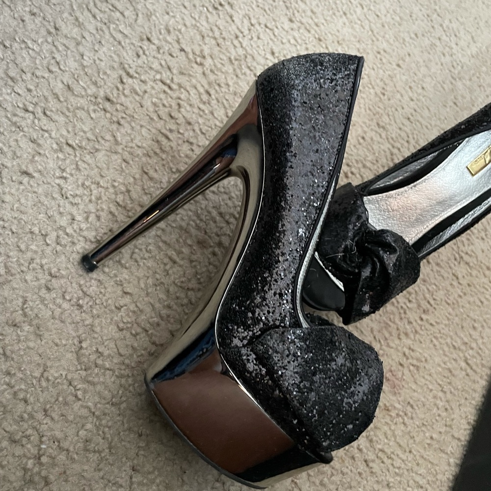 black platform heels